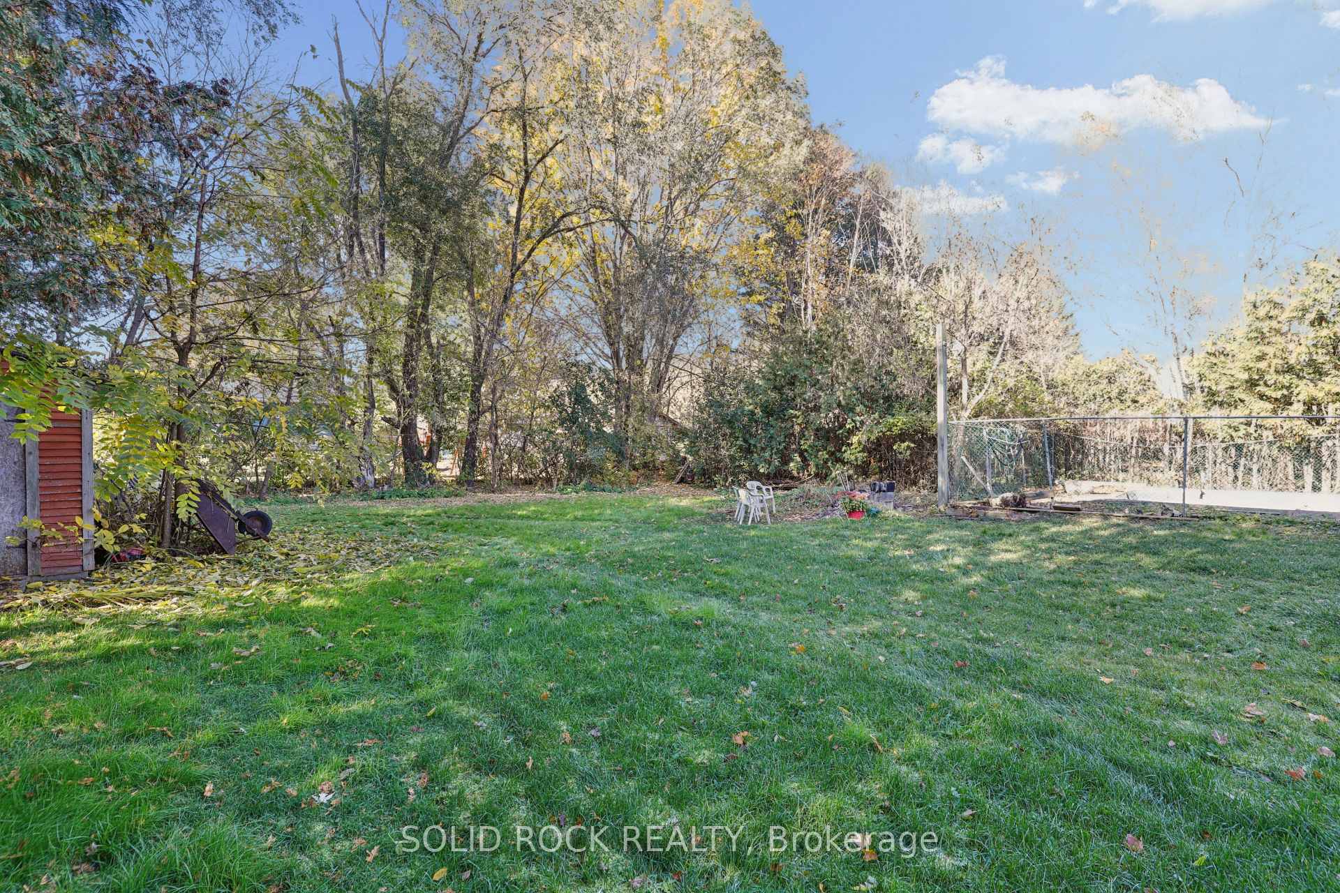 Photo 33 of 103 Rostad Avenue, Ottawa, Fitzroy Ward (South East) — HOMEH