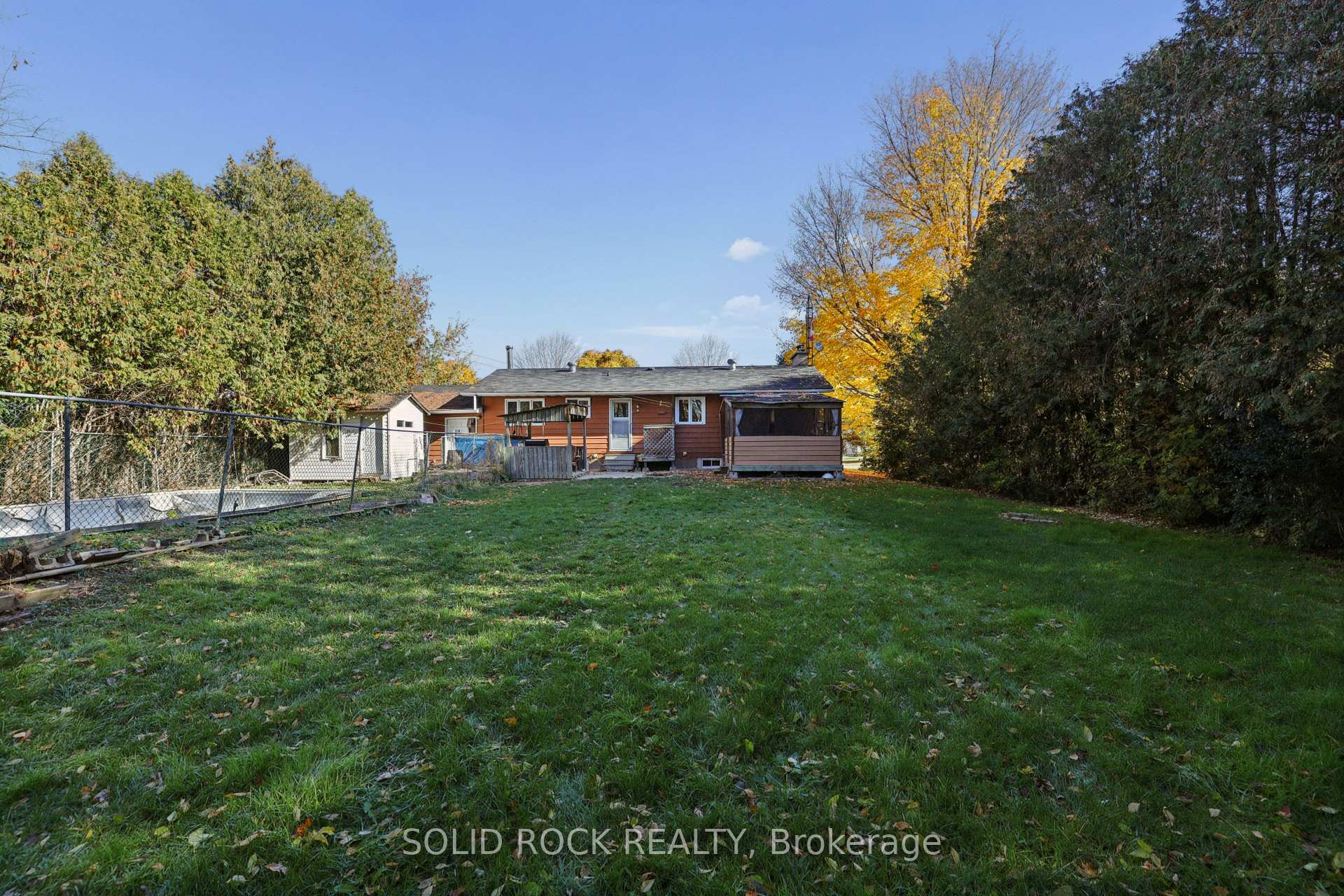 Photo 34 of 103 Rostad Avenue, Ottawa, Fitzroy Ward (South East) — HOMEH