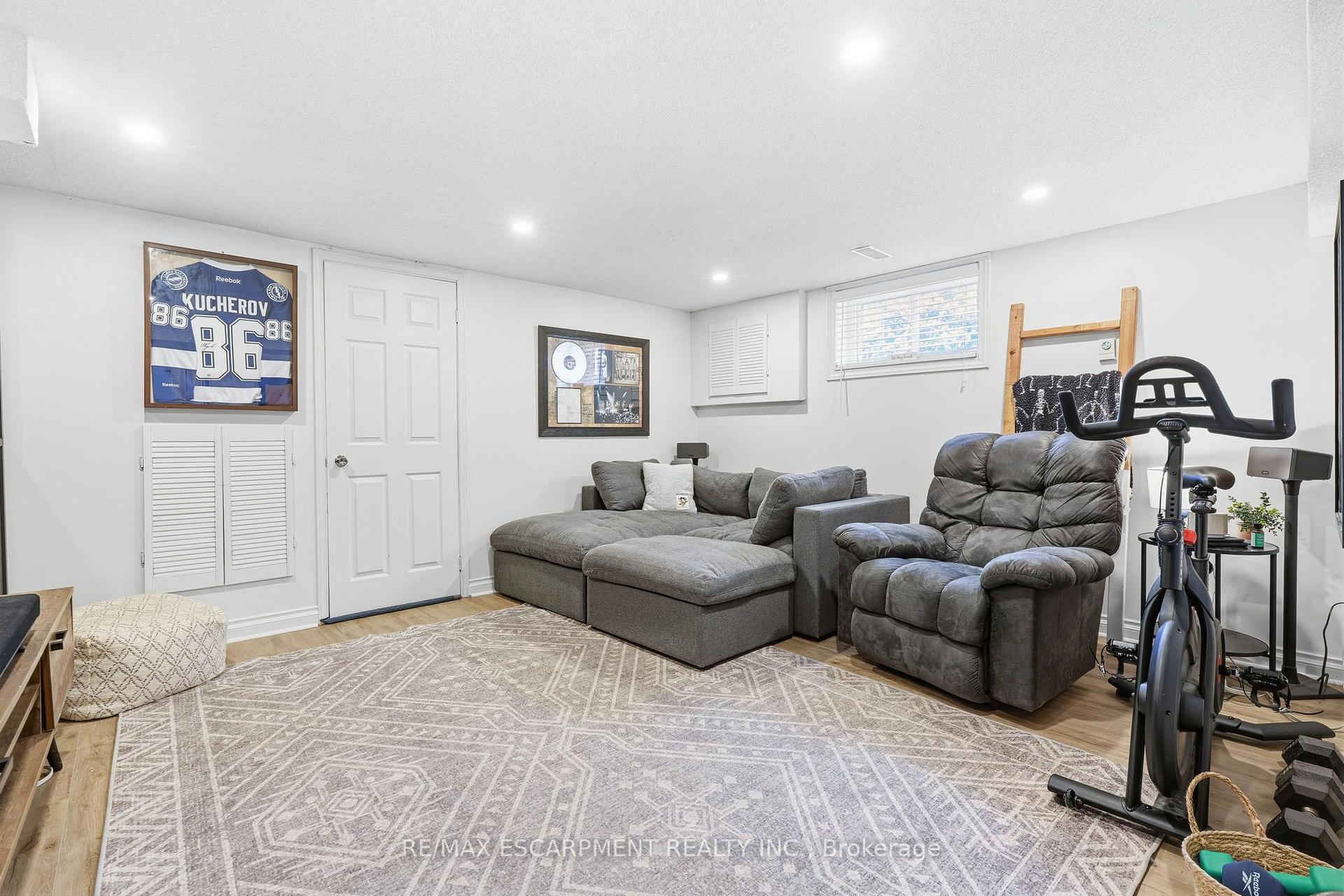 Photo 24 of 60 Glenayr Street, Hamilton, Gilkson — HOMEH
