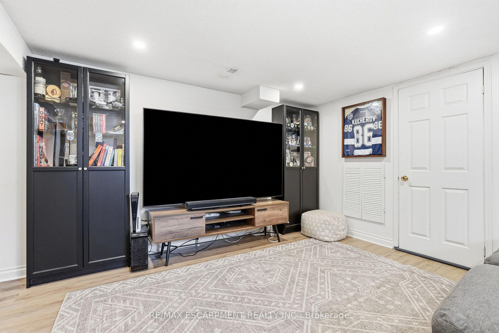 Photo 25 of 60 Glenayr Street, Hamilton, Gilkson — HOMEH