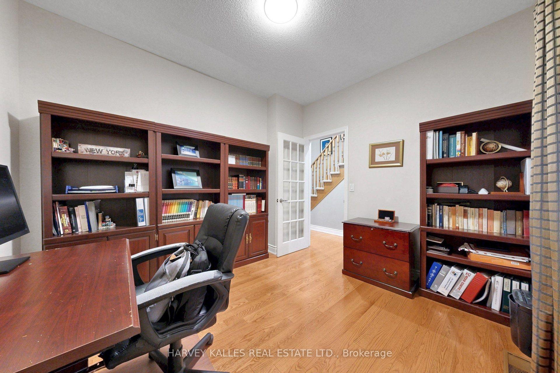 Photo 16 of 10 Concorde Drive, Brampton, Vales of Castlemore North — HOMEH