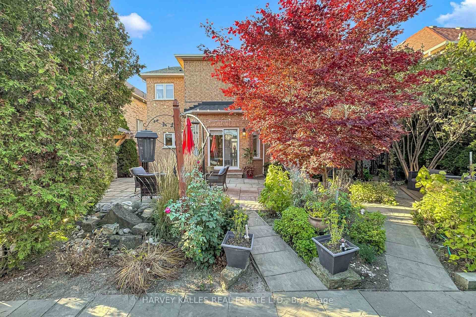 Photo 44 of 10 Concorde Drive, Brampton, Vales of Castlemore North — HOMEH