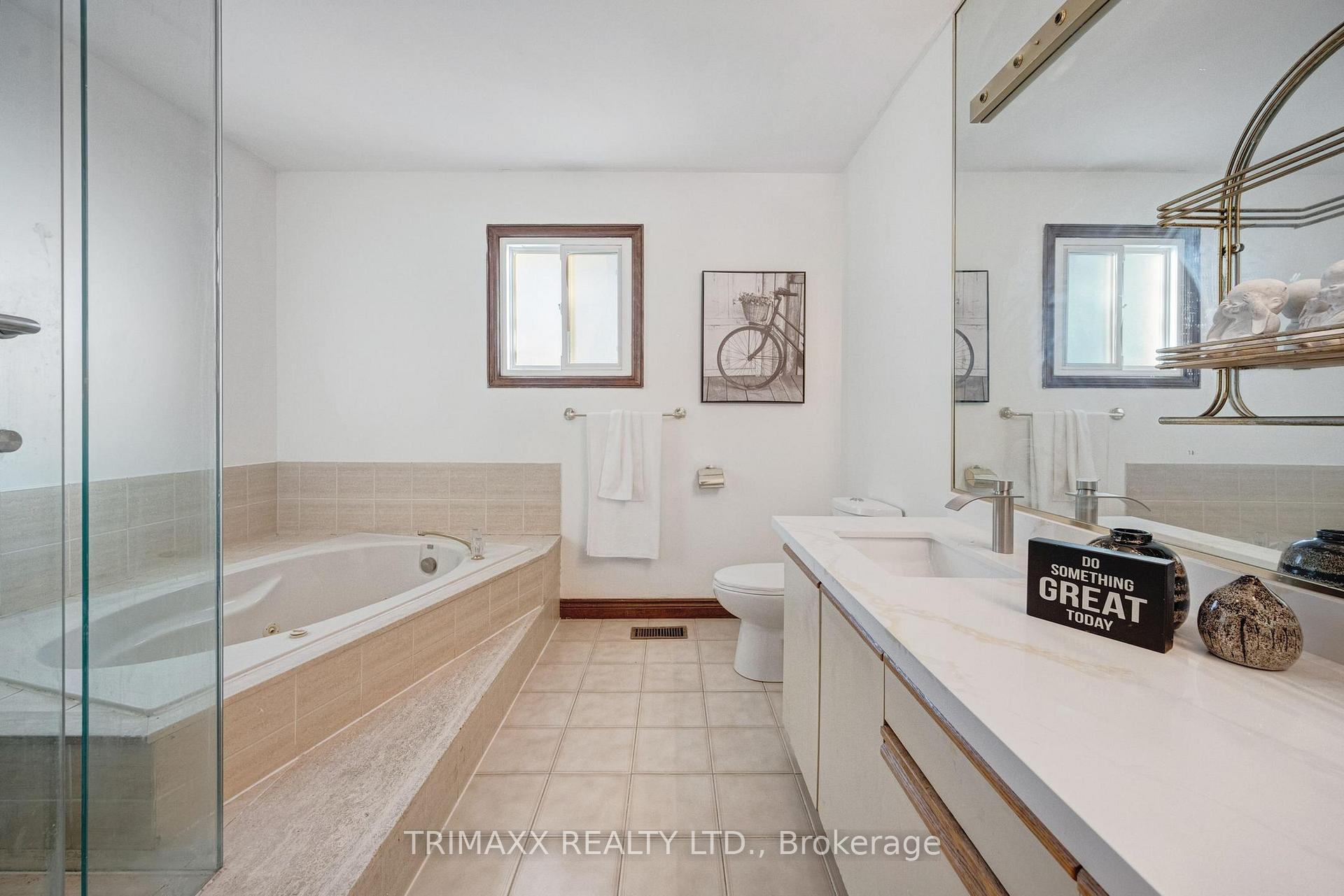 Photo 27 of 23 Oaklea Boulevard, Brampton, Fletcher's Creek South — HOMEH