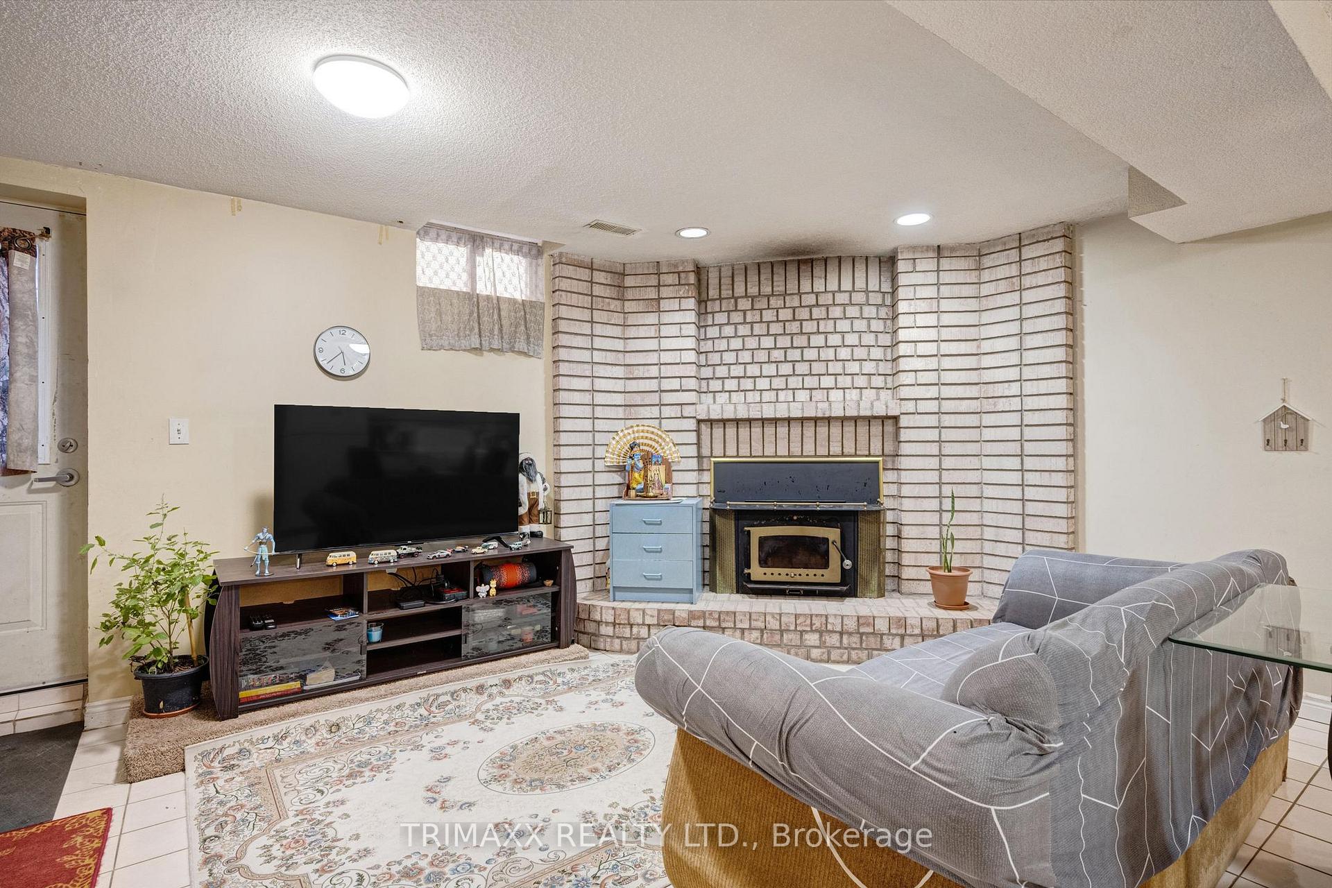 Photo 41 of 23 Oaklea Boulevard, Brampton, Fletcher's Creek South — HOMEH