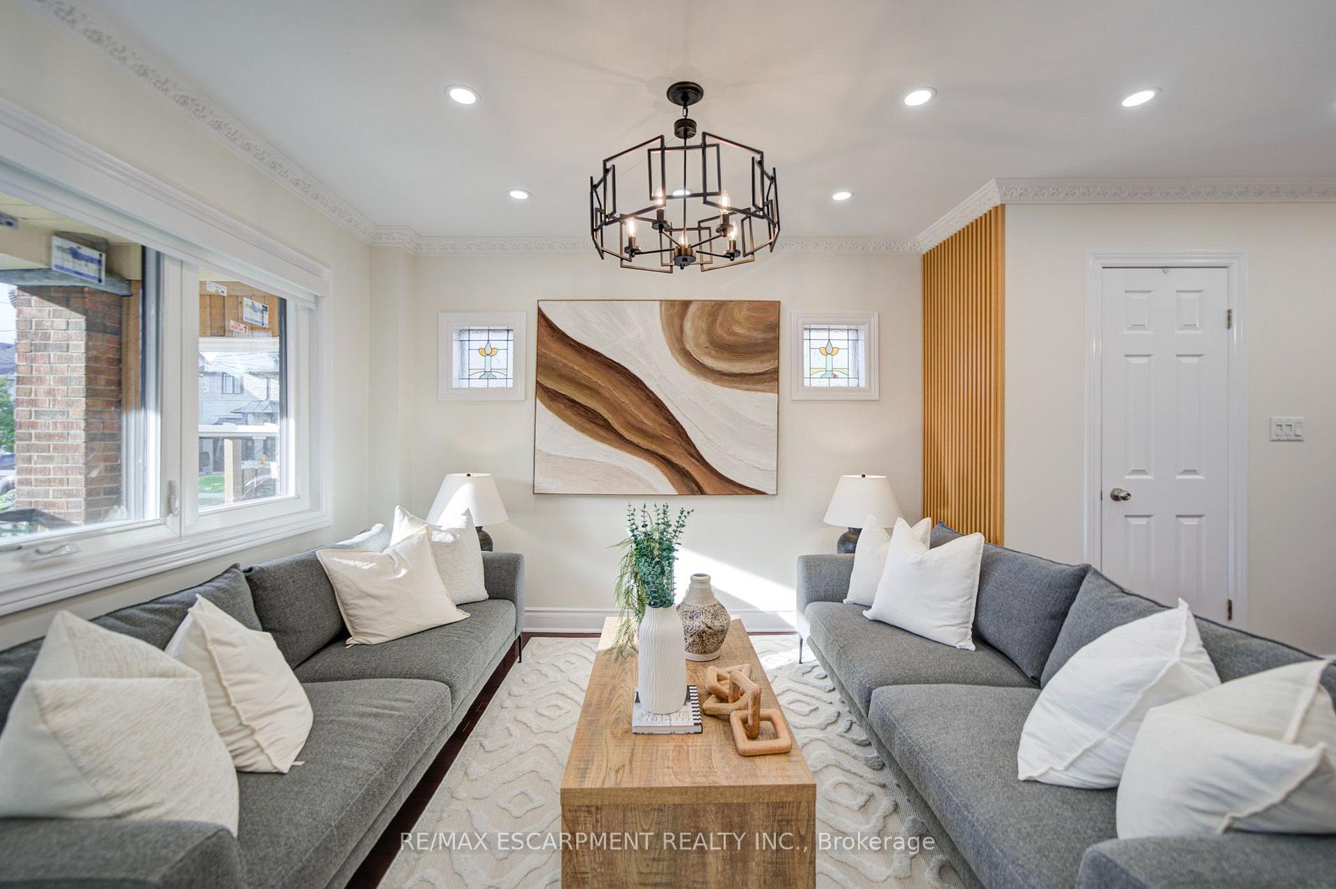 Photo 6 of 329 Monarch Park Avenue, Toronto, Danforth Village-East York — HOMEH