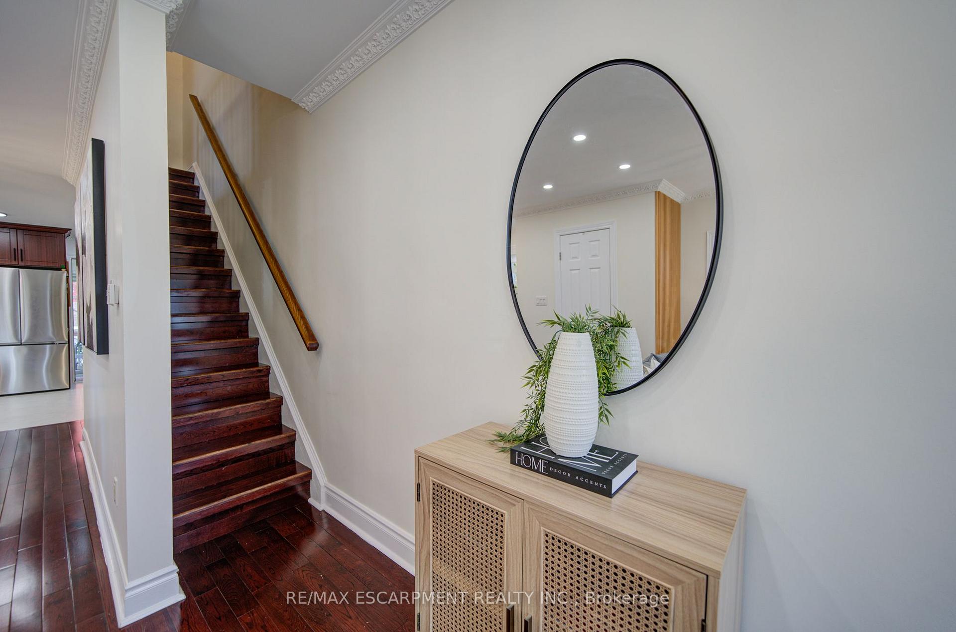 Photo 9 of 329 Monarch Park Avenue, Toronto, Danforth Village-East York — HOMEH