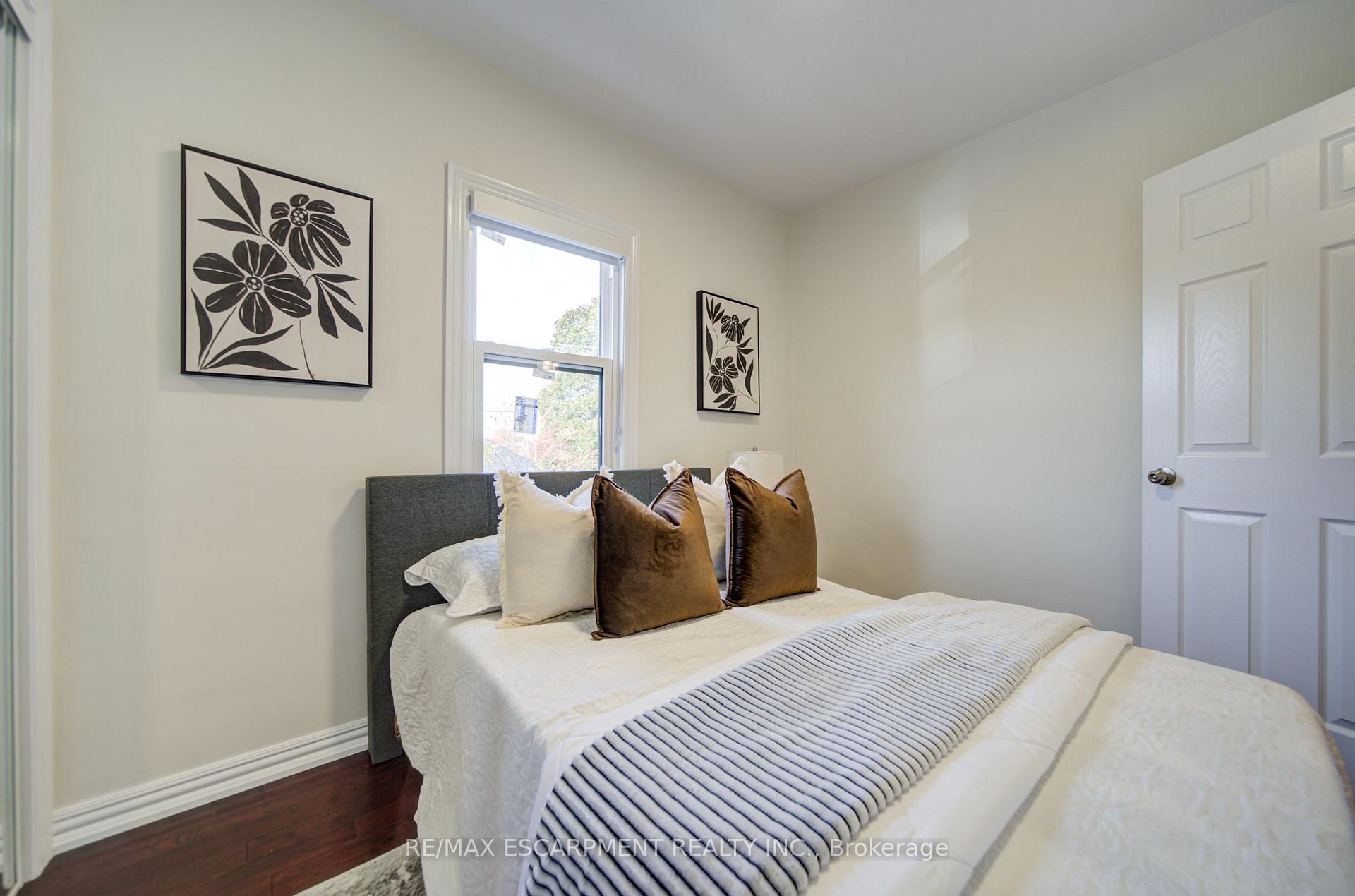 Photo 29 of 329 Monarch Park Avenue, Toronto, Danforth Village-East York — HOMEH