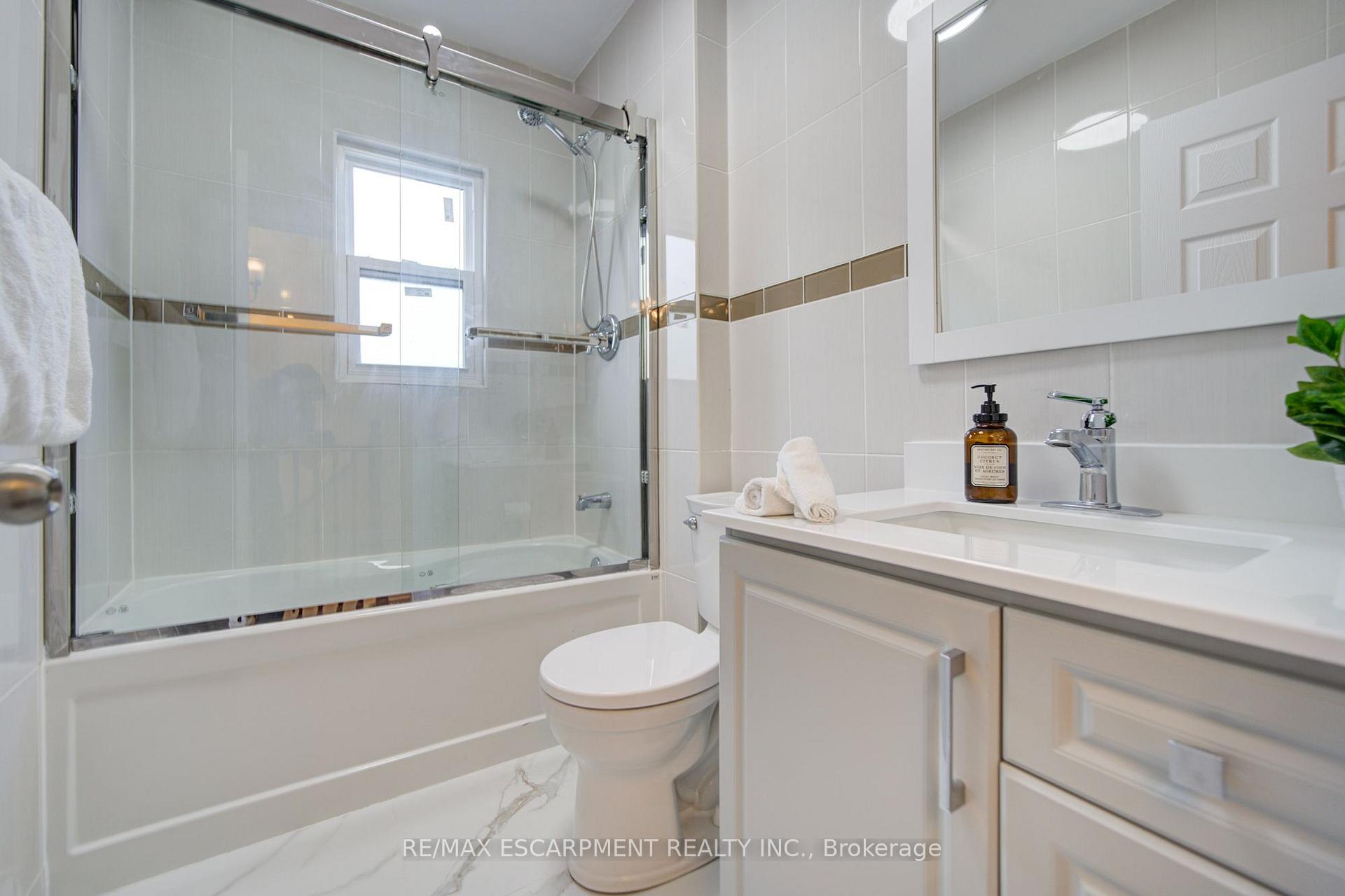 Photo 31 of 329 Monarch Park Avenue, Toronto, Danforth Village-East York — HOMEH