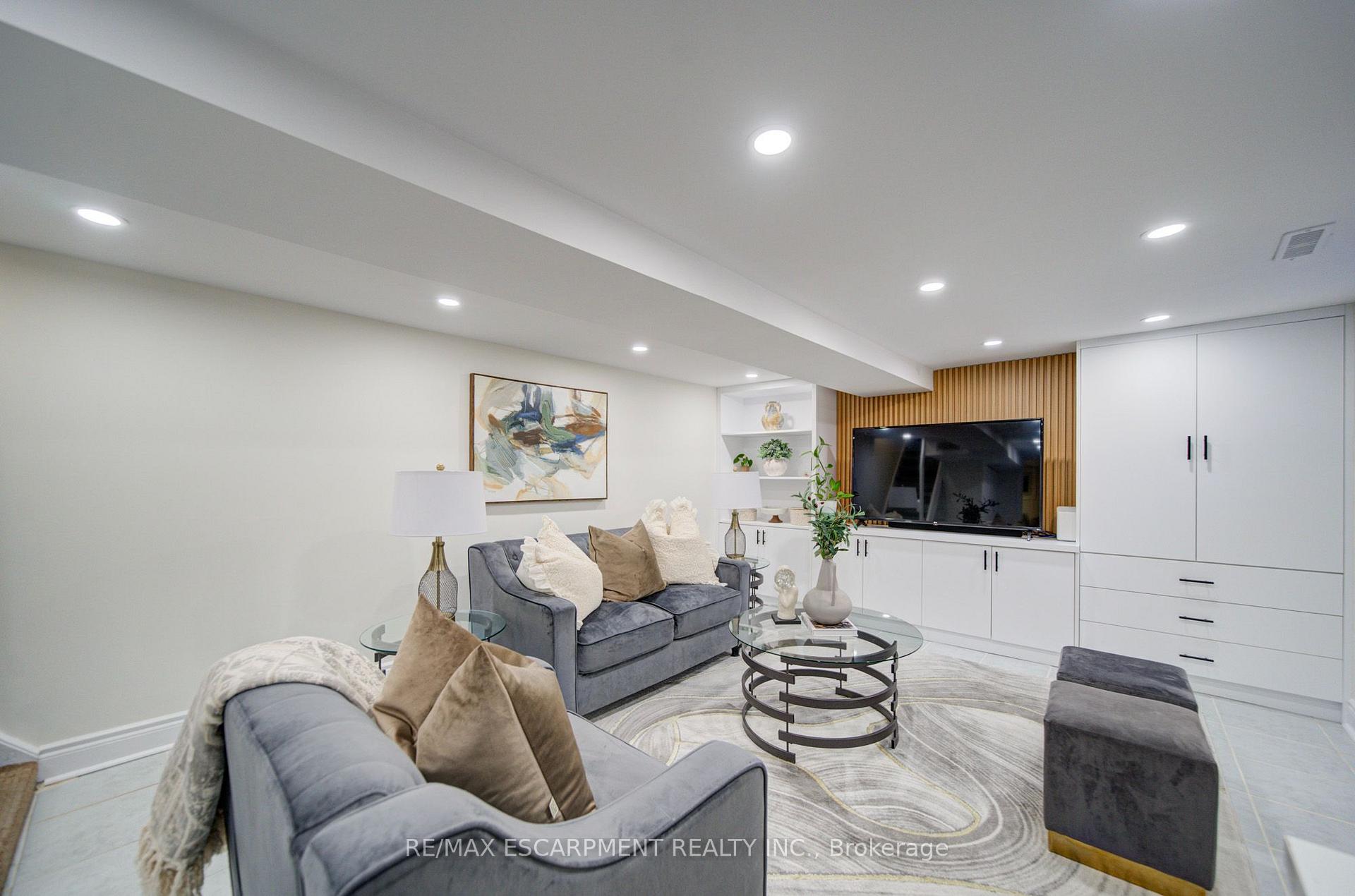 Photo 38 of 329 Monarch Park Avenue, Toronto, Danforth Village-East York — HOMEH