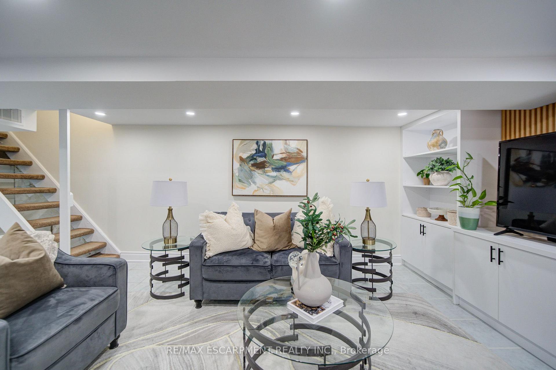 Photo 39 of 329 Monarch Park Avenue, Toronto, Danforth Village-East York — HOMEH
