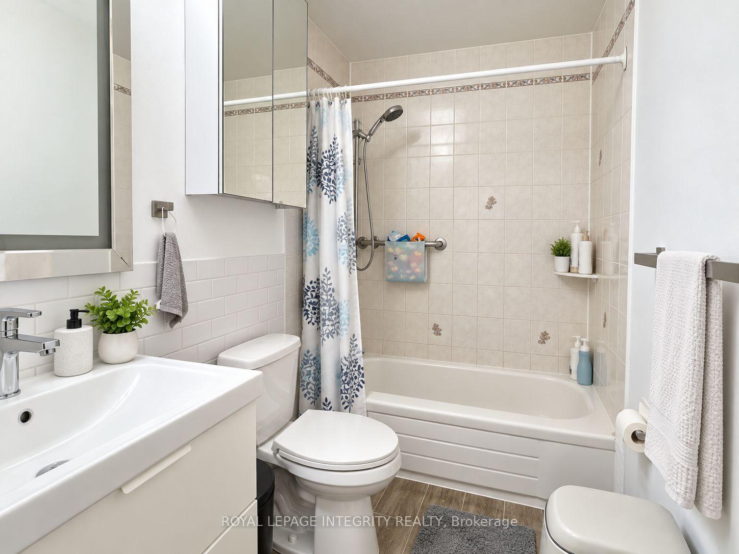 Photo 12 of Unit Upper Unit, 58 Binscarth Crescent, Ottawa, Kanata - Glencairn/Hazeldean — HOMEH