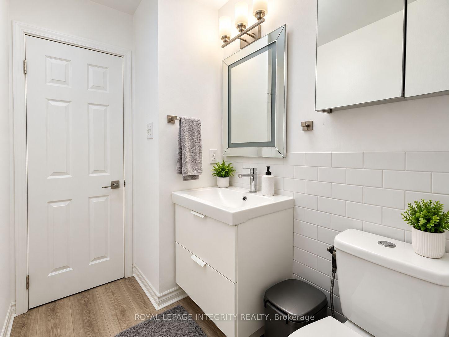 Photo 13 of Unit Upper Unit, 58 Binscarth Crescent, Ottawa, Kanata - Glencairn/Hazeldean — HOMEH