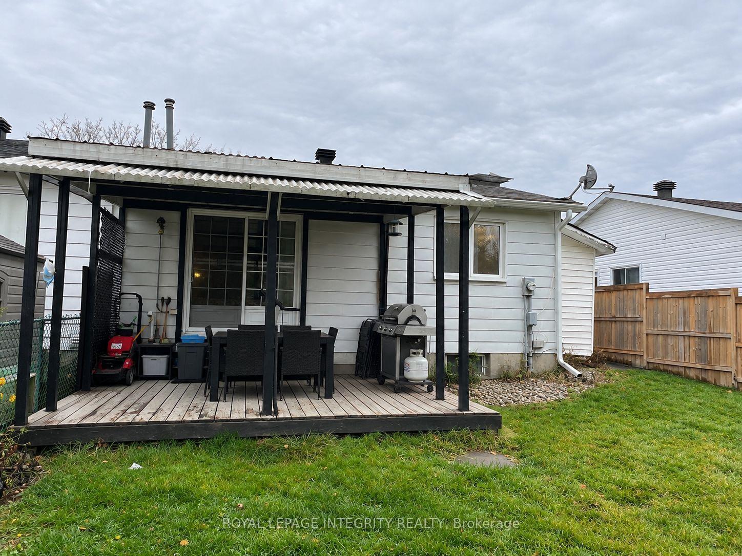 Photo 17 of Unit Upper Unit, 58 Binscarth Crescent, Ottawa, Kanata - Glencairn/Hazeldean — HOMEH