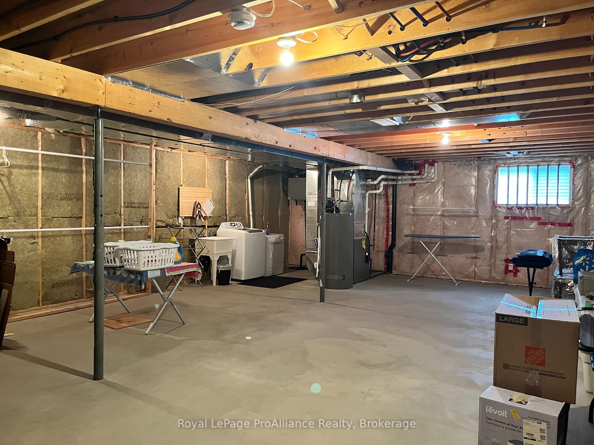 Photo 22 of 31 Chinook Street, Belleville, Belleville Ward — HOMEH