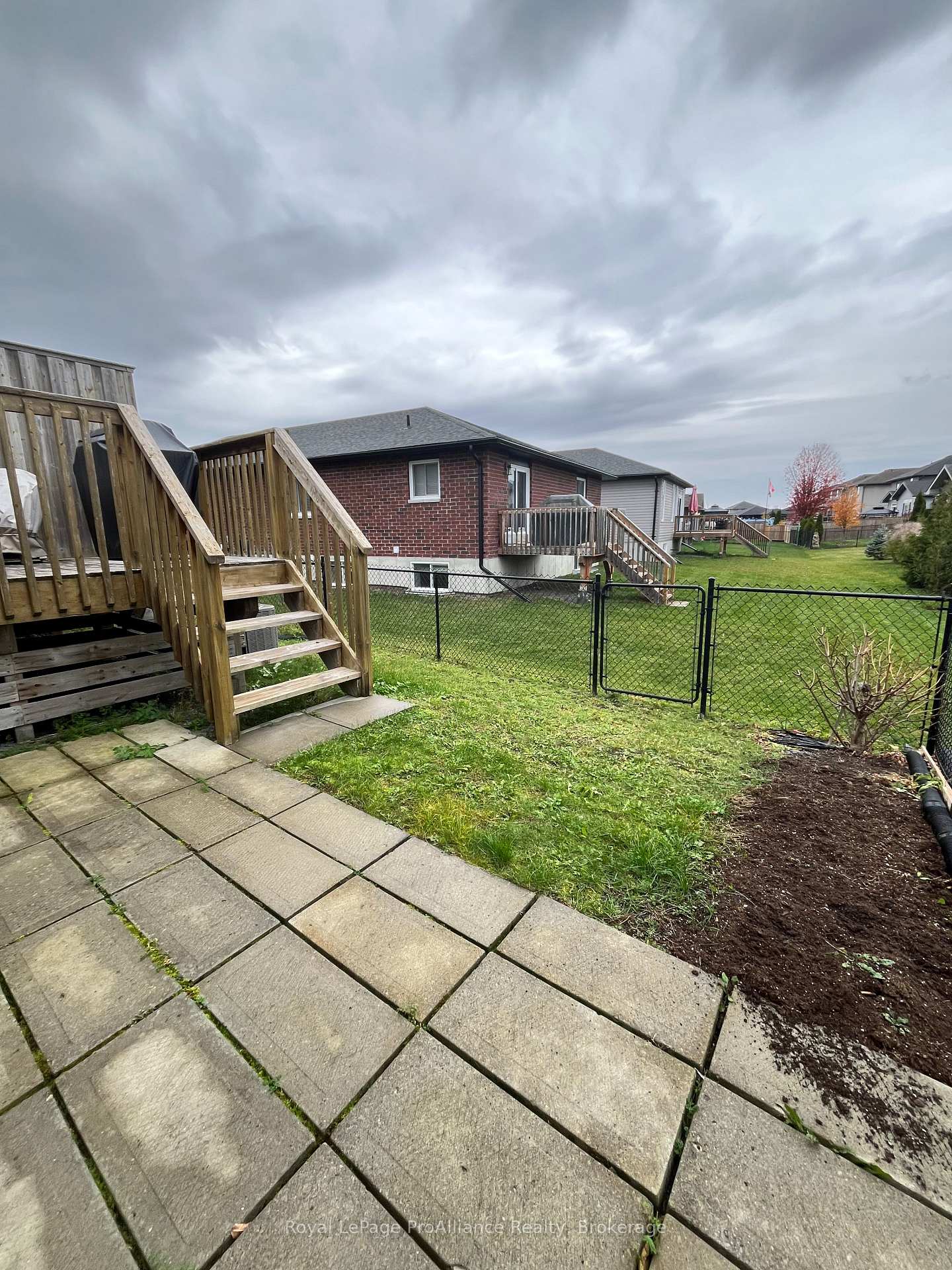 Photo 25 of 31 Chinook Street, Belleville, Belleville Ward — HOMEH