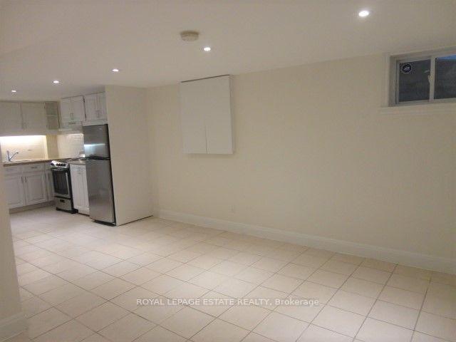 Photo 6 of Unit BSMT, 190 Wineva Avenue, Toronto, The Beaches — HOMEH