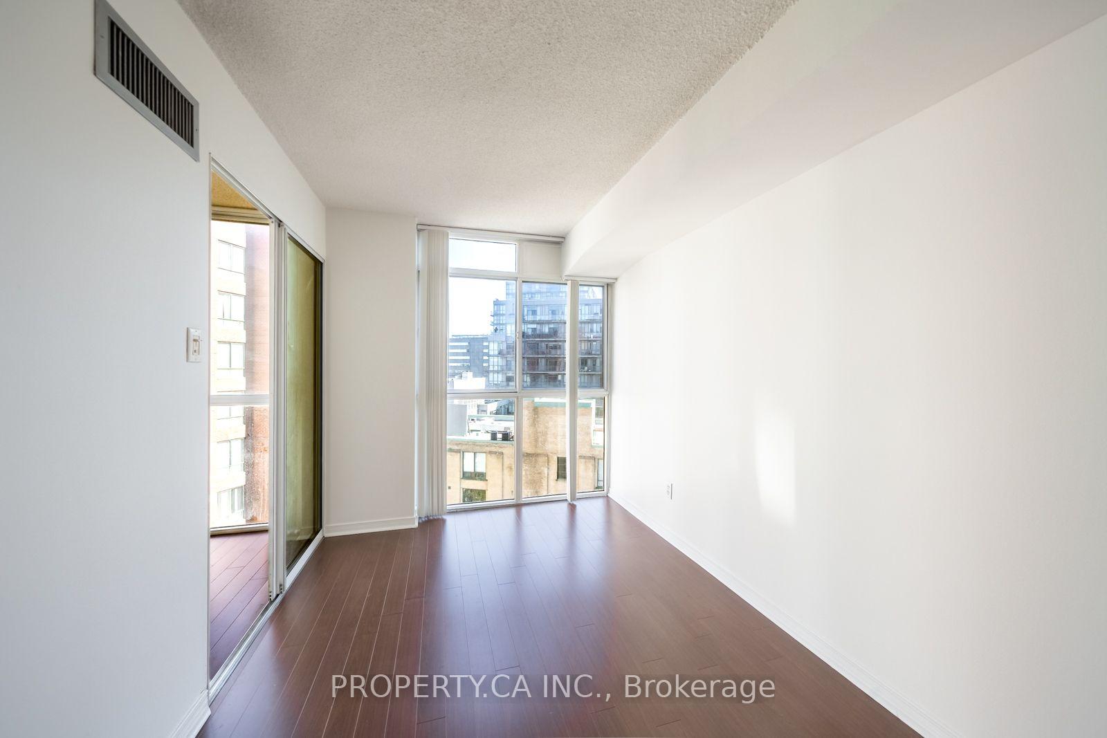 Photo 5 of Unit 1004, 801 King Street W, Toronto, Niagara — HOMEH