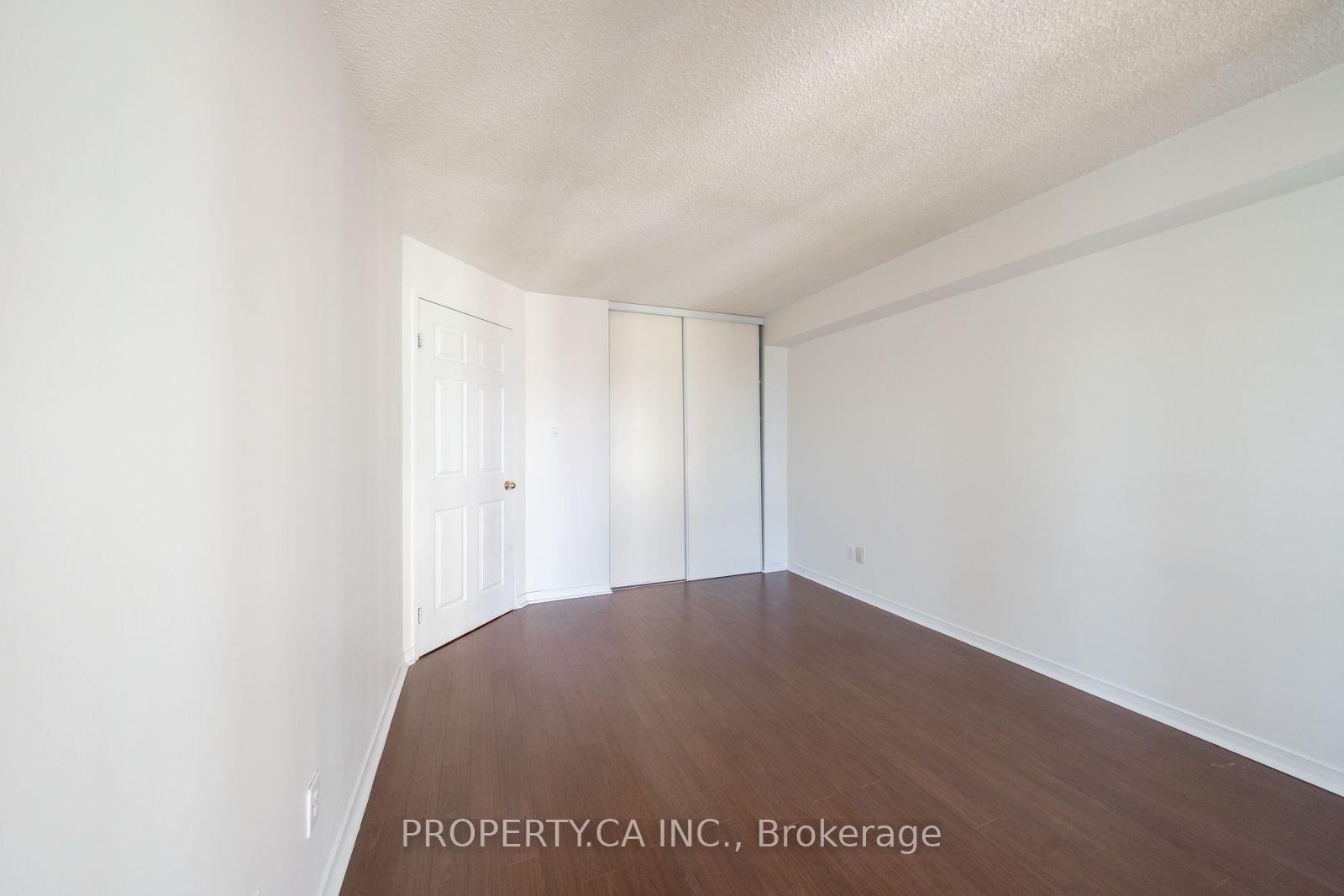Photo 11 of Unit 1004, 801 King Street W, Toronto, Niagara — HOMEH