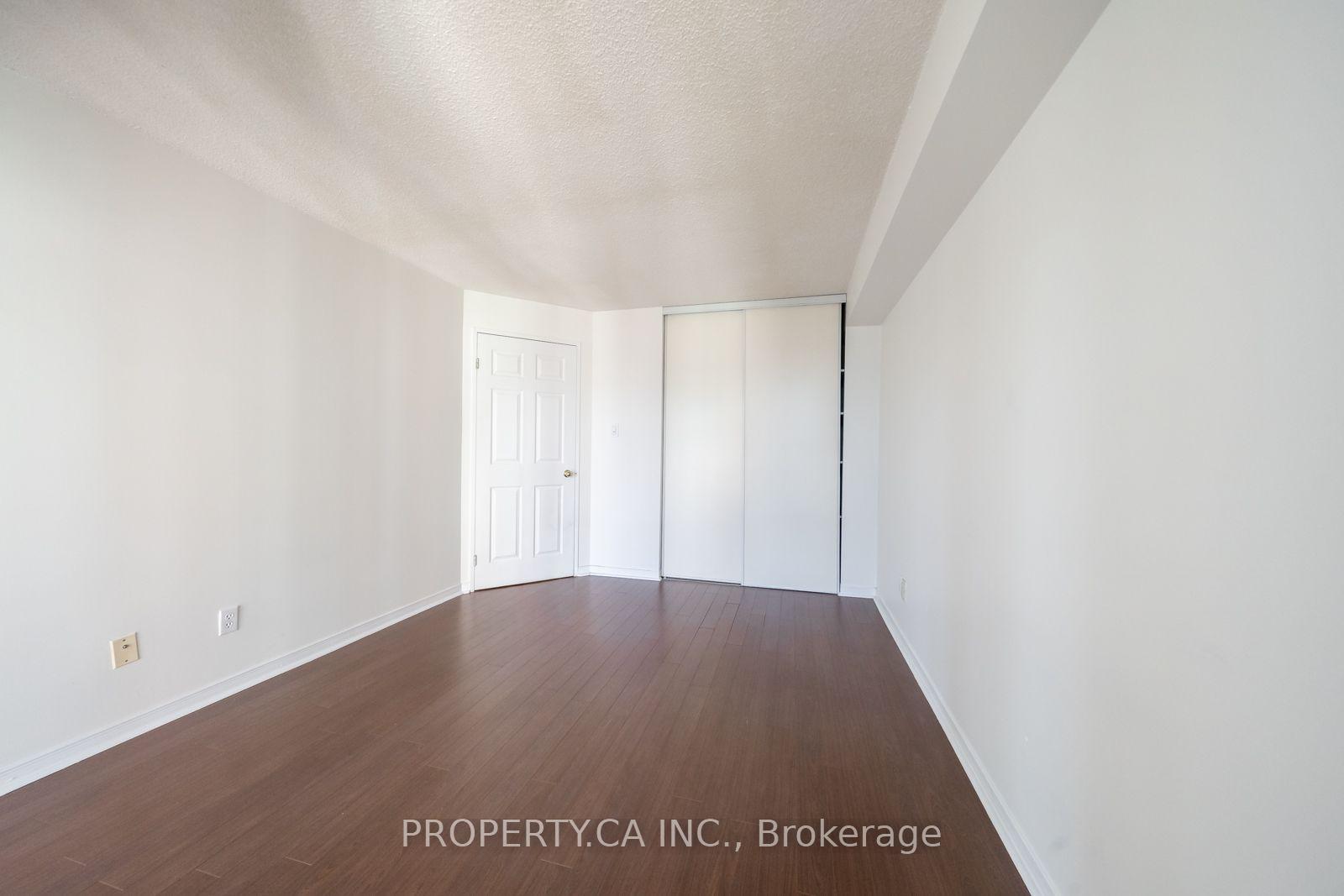 Photo 12 of Unit 1004, 801 King Street W, Toronto, Niagara — HOMEH