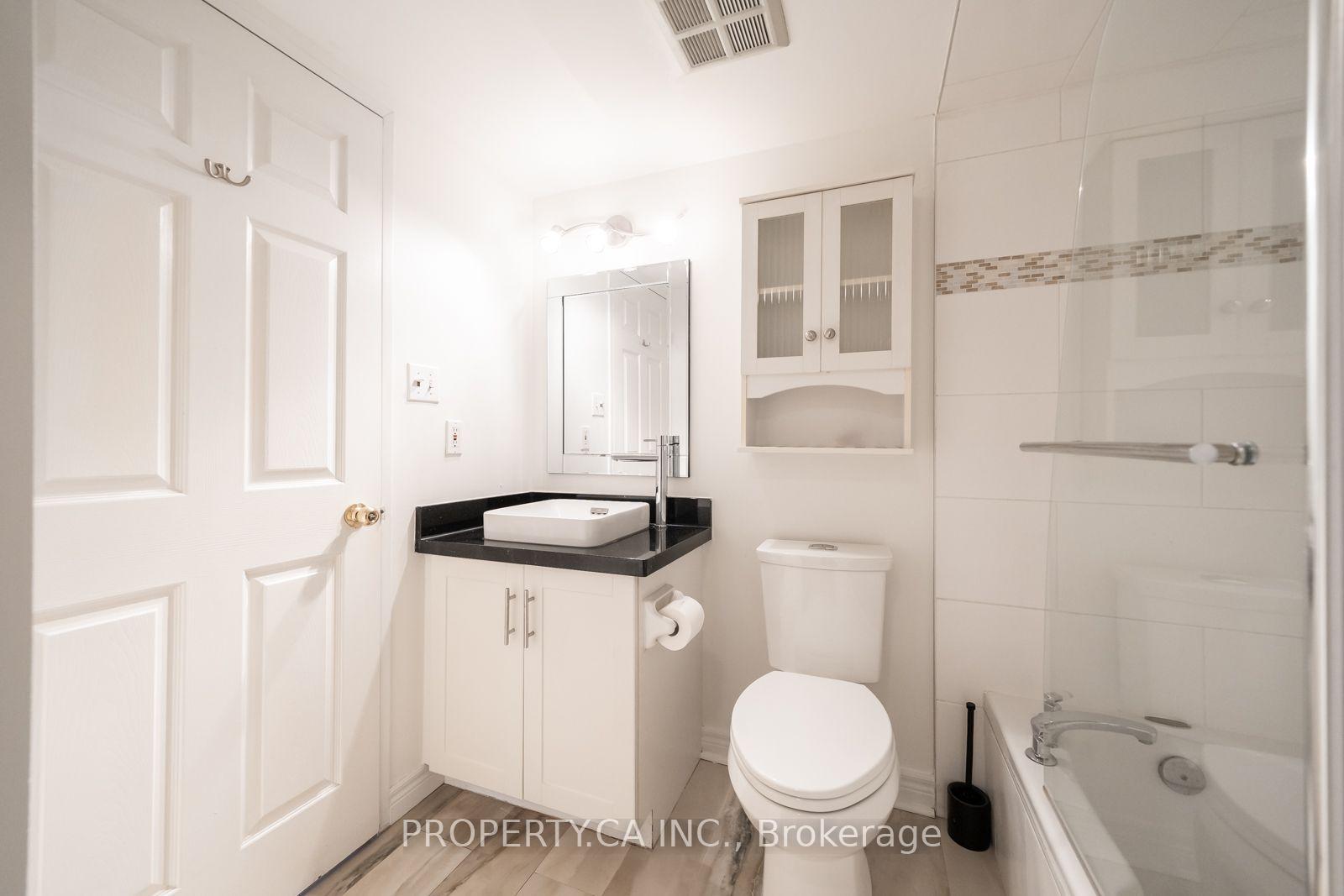 Photo 15 of Unit 1004, 801 King Street W, Toronto, Niagara — HOMEH