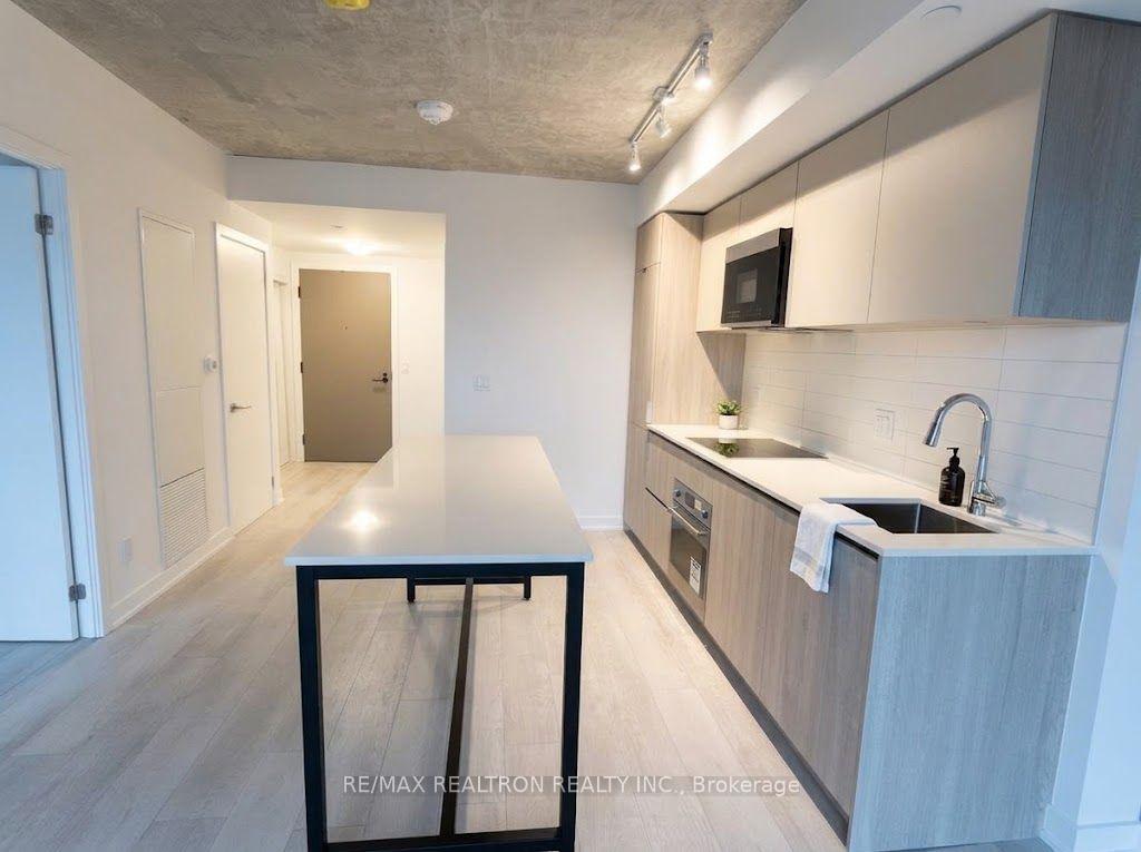 Photo 2 of Unit 2006, 47 Mutual Street, Toronto, Church-Yonge Corridor — HOMEH