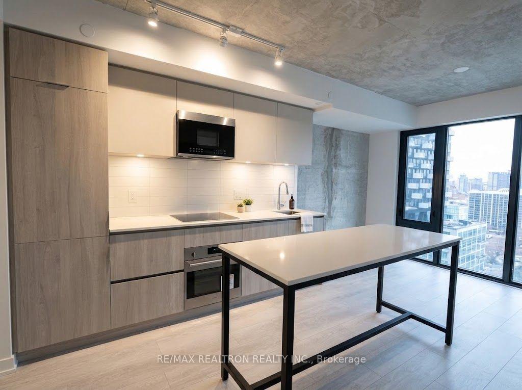 Photo 7 of Unit 2006, 47 Mutual Street, Toronto, Church-Yonge Corridor — HOMEH