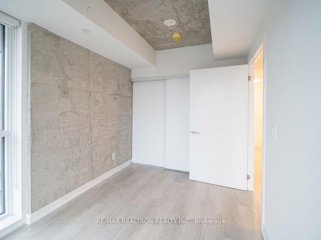 Photo 11 of Unit 2006, 47 Mutual Street, Toronto, Church-Yonge Corridor — HOMEH