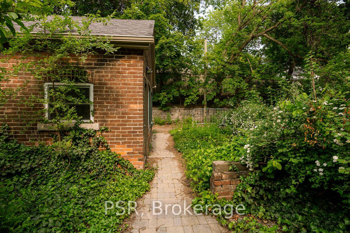 Photo 23 of Unit 2B, 483 Parkside Drive, Toronto, High Park-Swansea — HOMEH