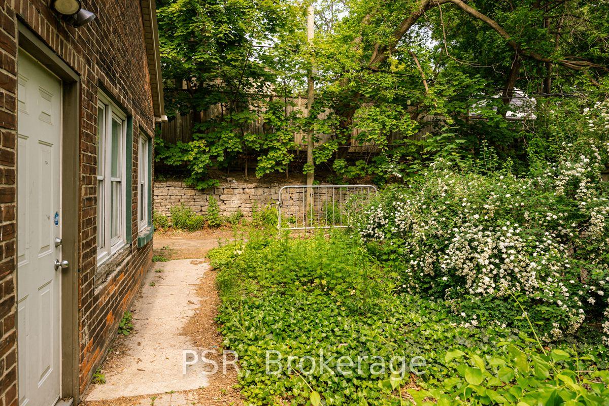 Photo 24 of Unit 2B, 483 Parkside Drive, Toronto, High Park-Swansea — HOMEH