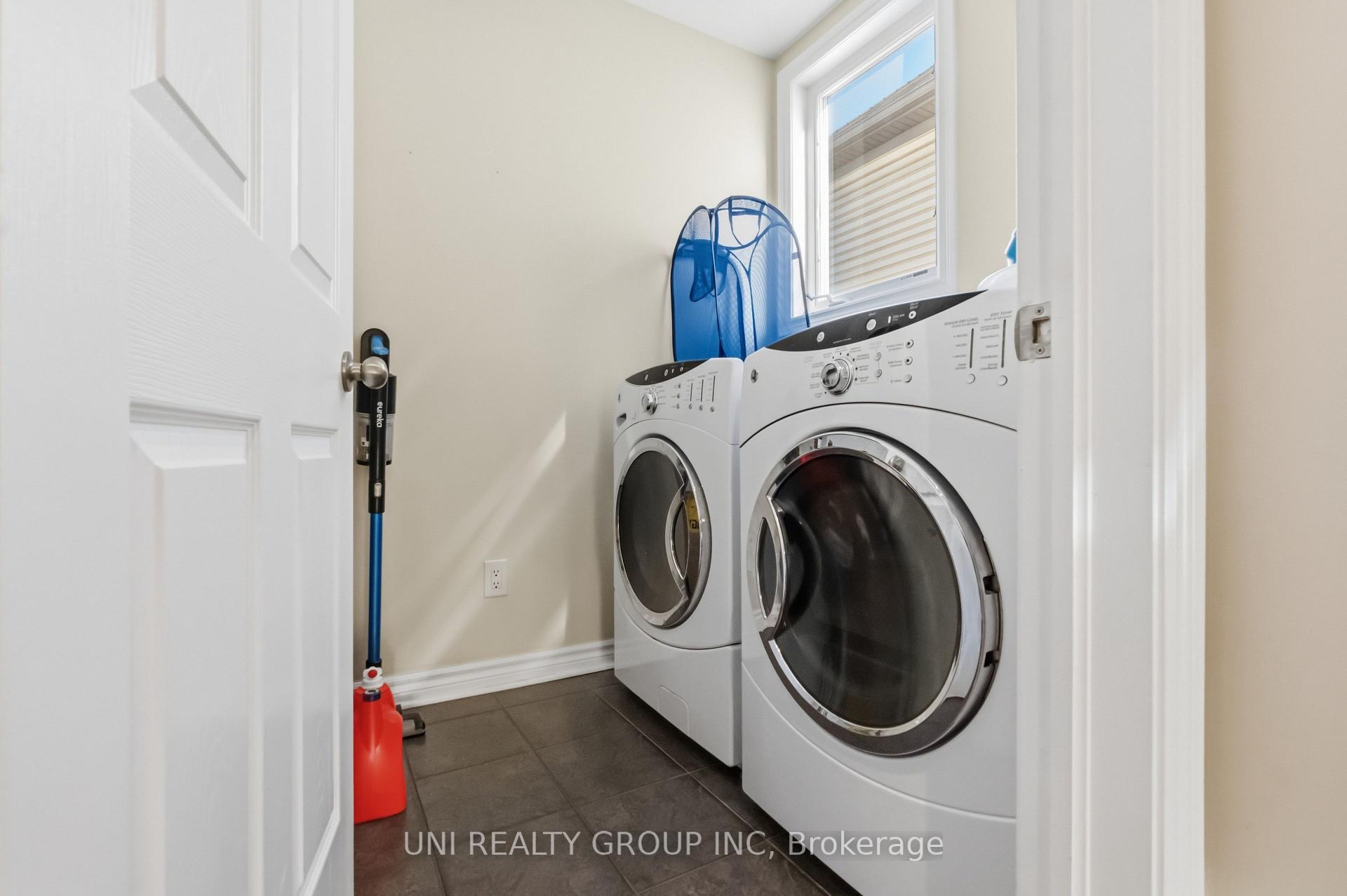 Photo 13 of 2506 Stone Cove Crescent, Ottawa, Barrhaven - Half Moon Bay — HOMEH