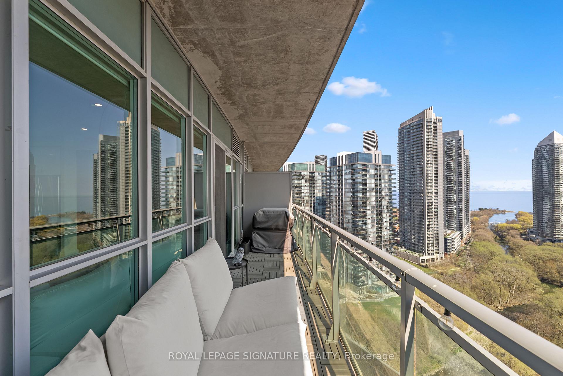 Photo 11 of Unit 2128, 165 Legion Rd N, Etobicoke, Mimico — HOMEH