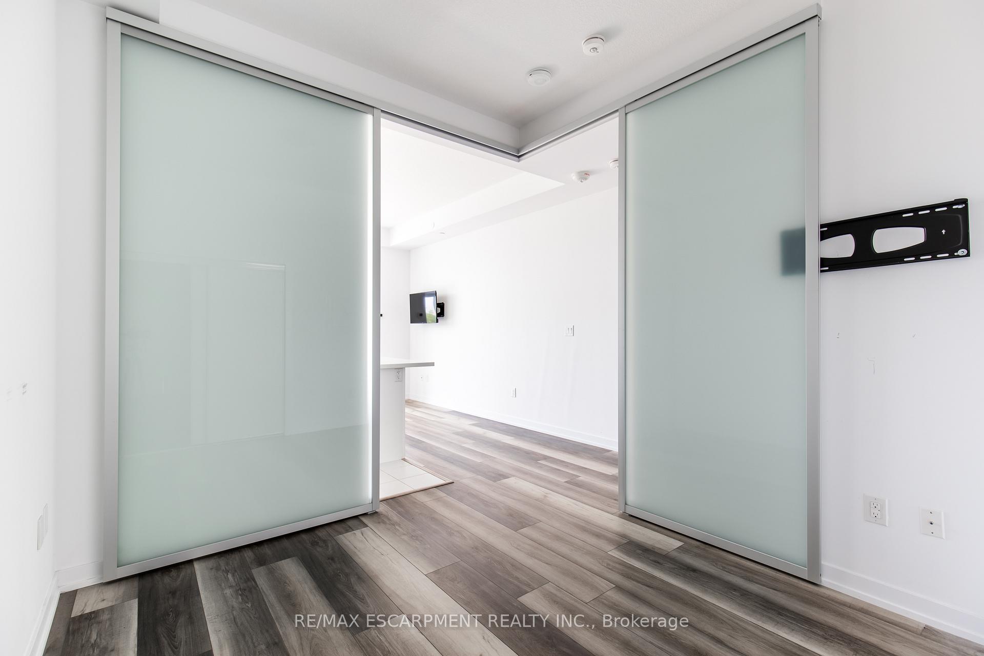 Photo 7 of Unit 416, 450 Dundas Street E, Hamilton, Waterdown — HOMEH