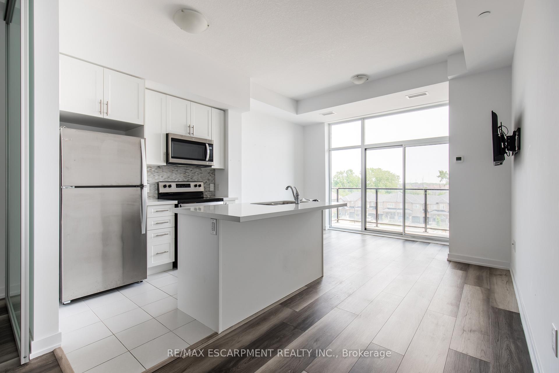 Photo 10 of Unit 416, 450 Dundas Street E, Hamilton, Waterdown — HOMEH