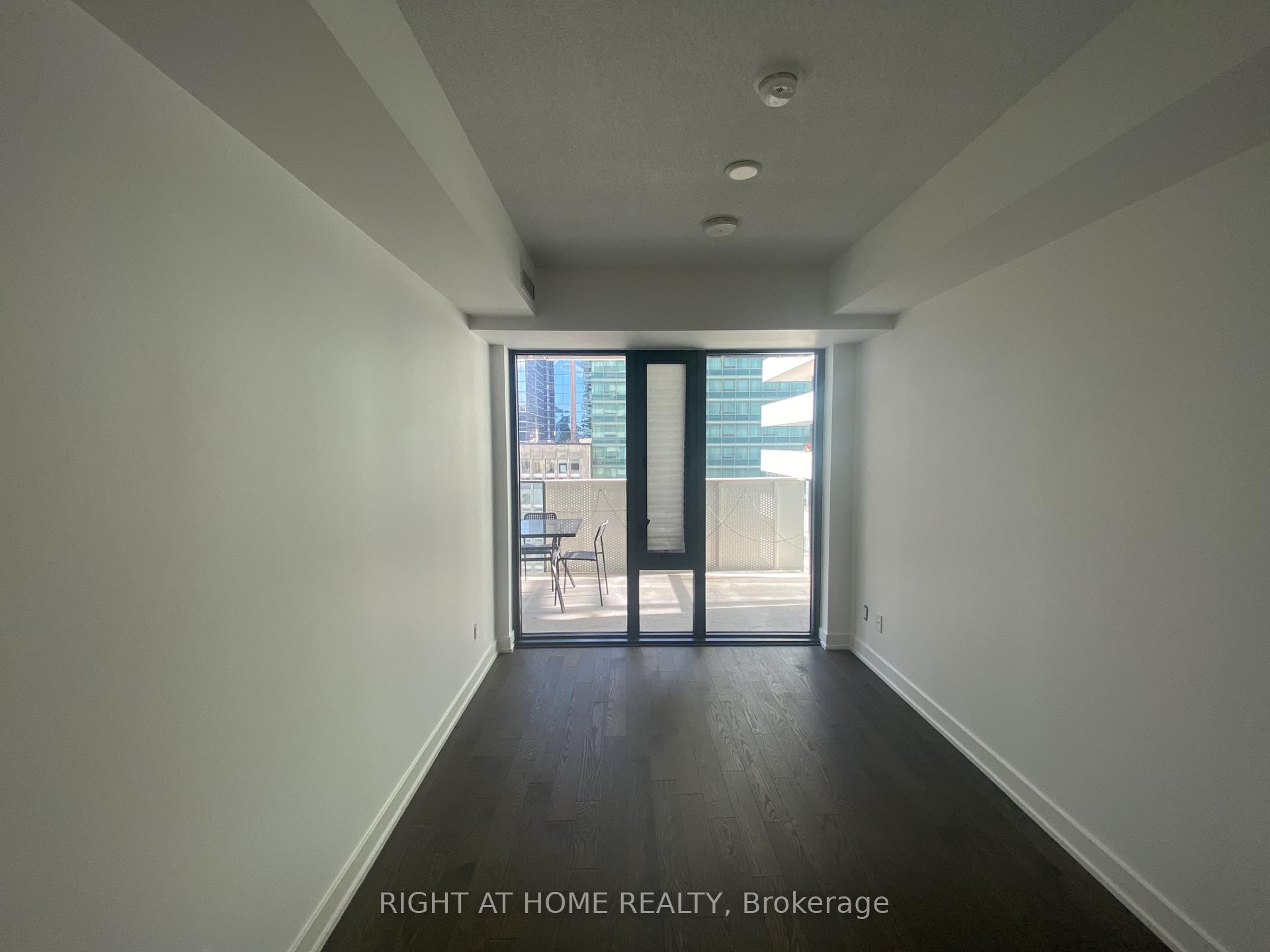 Photo 6 of Unit 6, 25 Richmond Street E, Toronto, Church-Yonge Corridor — HOMEH
