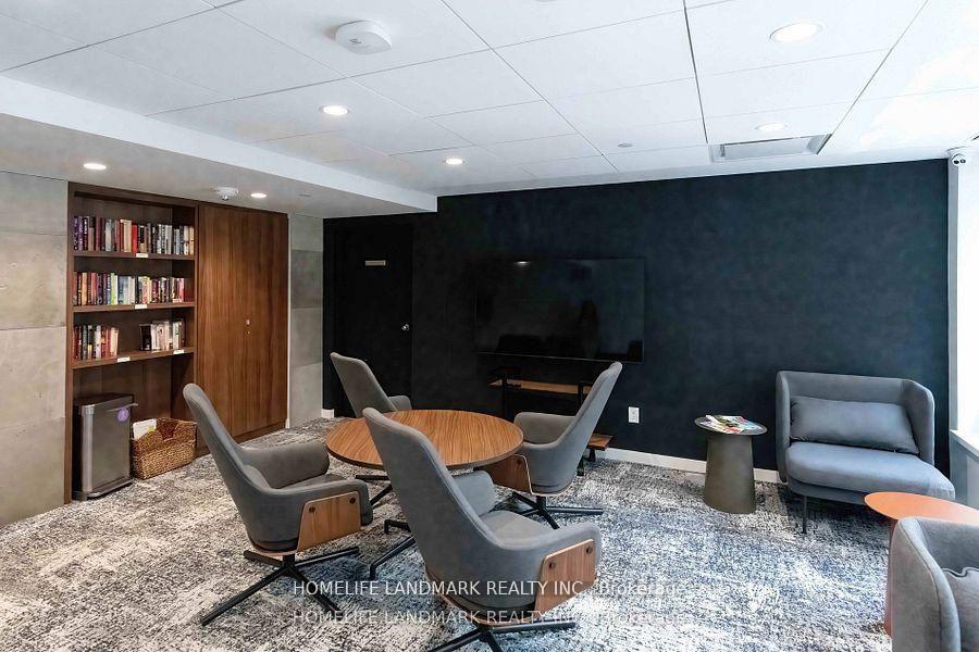 Photo 6 of Unit 1002, 71 Simcoe Street, Toronto, University — HOMEH