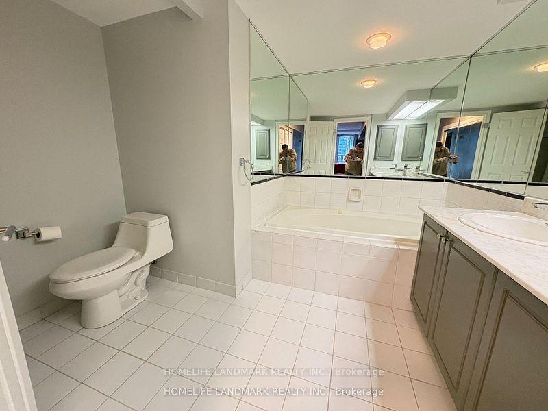 Photo 13 of Unit 1002, 71 Simcoe Street, Toronto, University — HOMEH