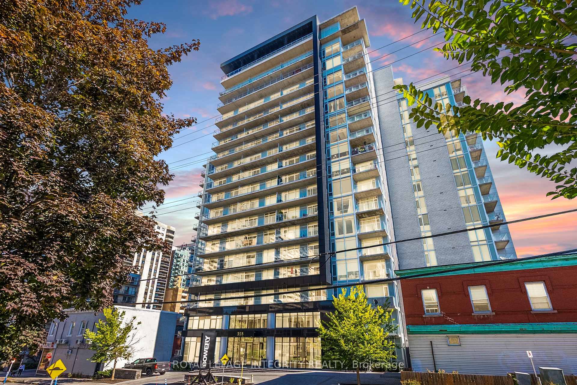 Photo of Unit 506, 255 Bay Street