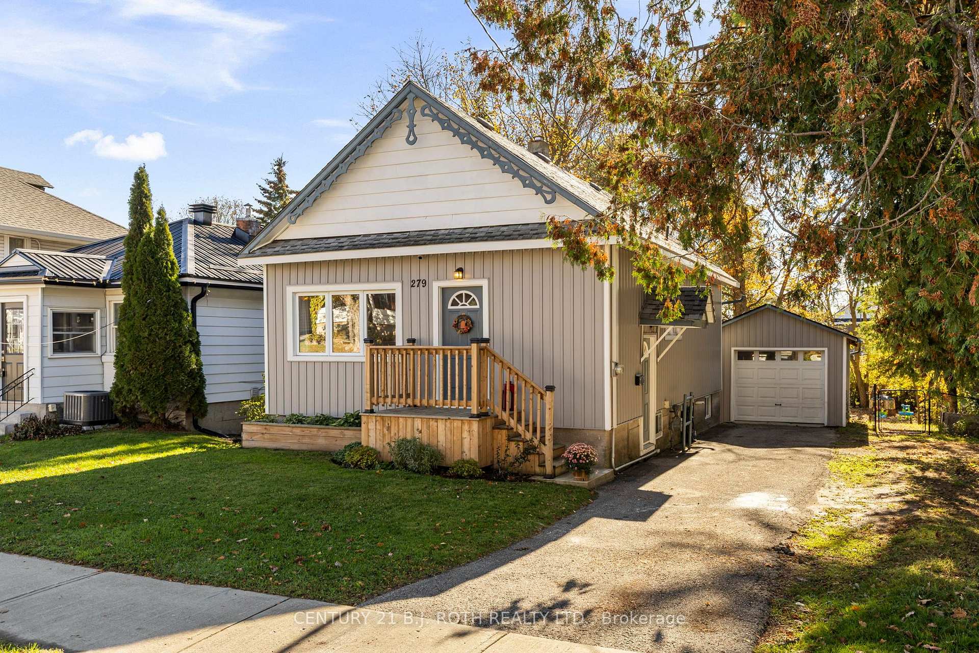 Photo of 279 Nottawasaga Street