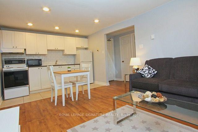 Photo 4 of Unit 3, 31 Marina Avenue, Etobicoke, Long Branch — HOMEH