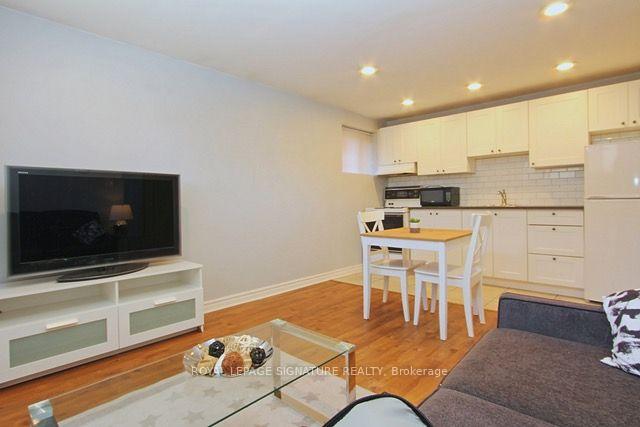 Photo 6 of Unit 3, 31 Marina Avenue, Etobicoke, Long Branch — HOMEH