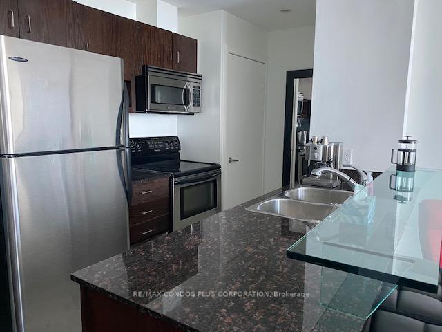 Photo 4 of Unit 2408, 218 Queens Quay W, Toronto, Waterfront Communities — HOMEH