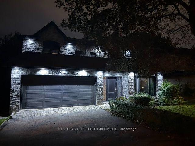 Photo 2 of 229 Maxwell Street, North York, Bathurst Manor — HOMEH
