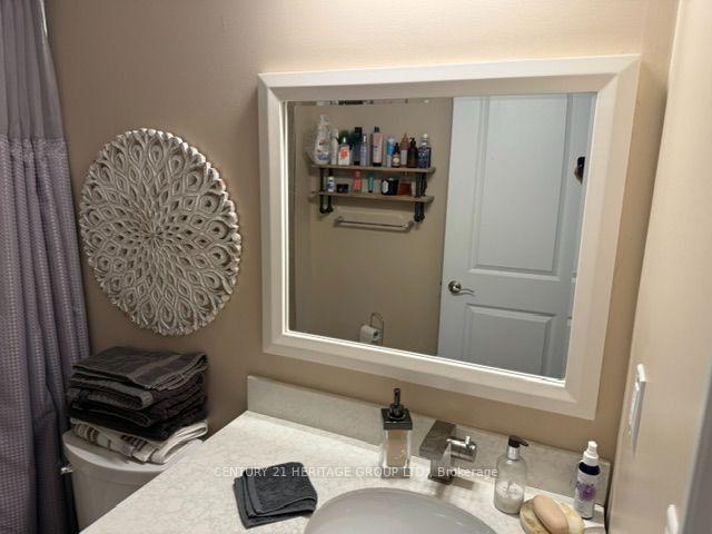 Photo 19 of 229 Maxwell Street, North York, Bathurst Manor — HOMEH