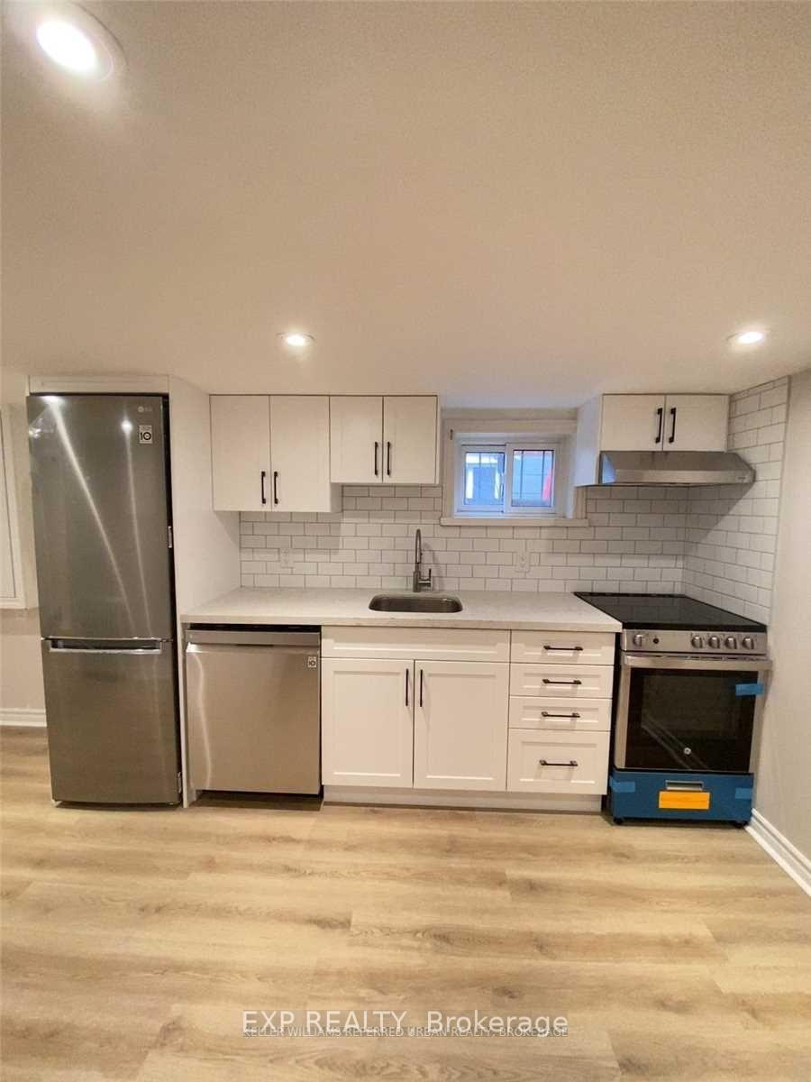 Photo 4 of Unit Lower, 27 Snider Avenue, North York, Briar Hill-Belgravia — HOMEH