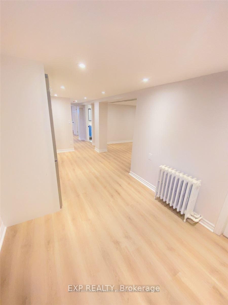 Photo 7 of Unit Lower, 27 Snider Avenue, North York, Briar Hill-Belgravia — HOMEH