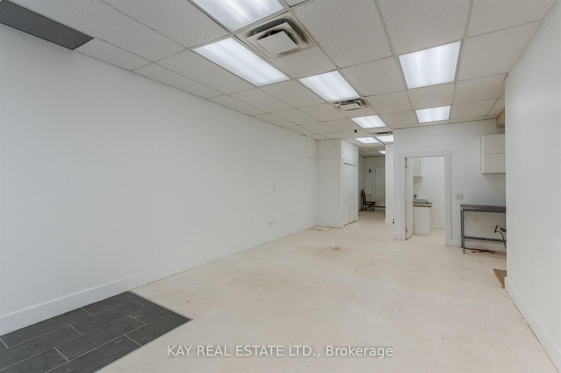 Photo 19 of 1394 Gerrard Street E, Toronto, Greenwood-Coxwell — HOMEH