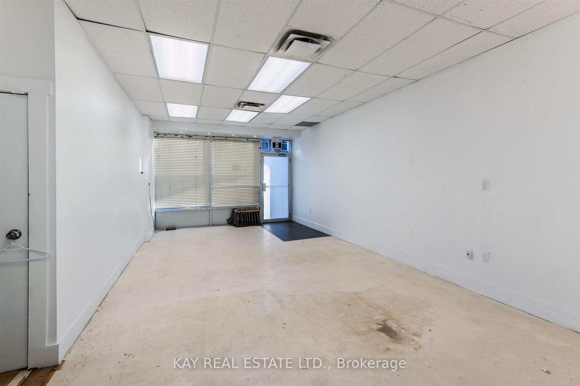 Photo 21 of 1394 Gerrard Street E, Toronto, Greenwood-Coxwell — HOMEH