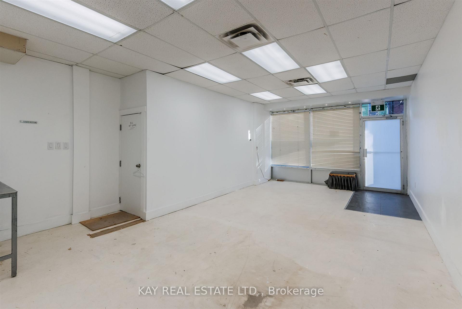 Photo 22 of 1394 Gerrard Street E, Toronto, Greenwood-Coxwell — HOMEH