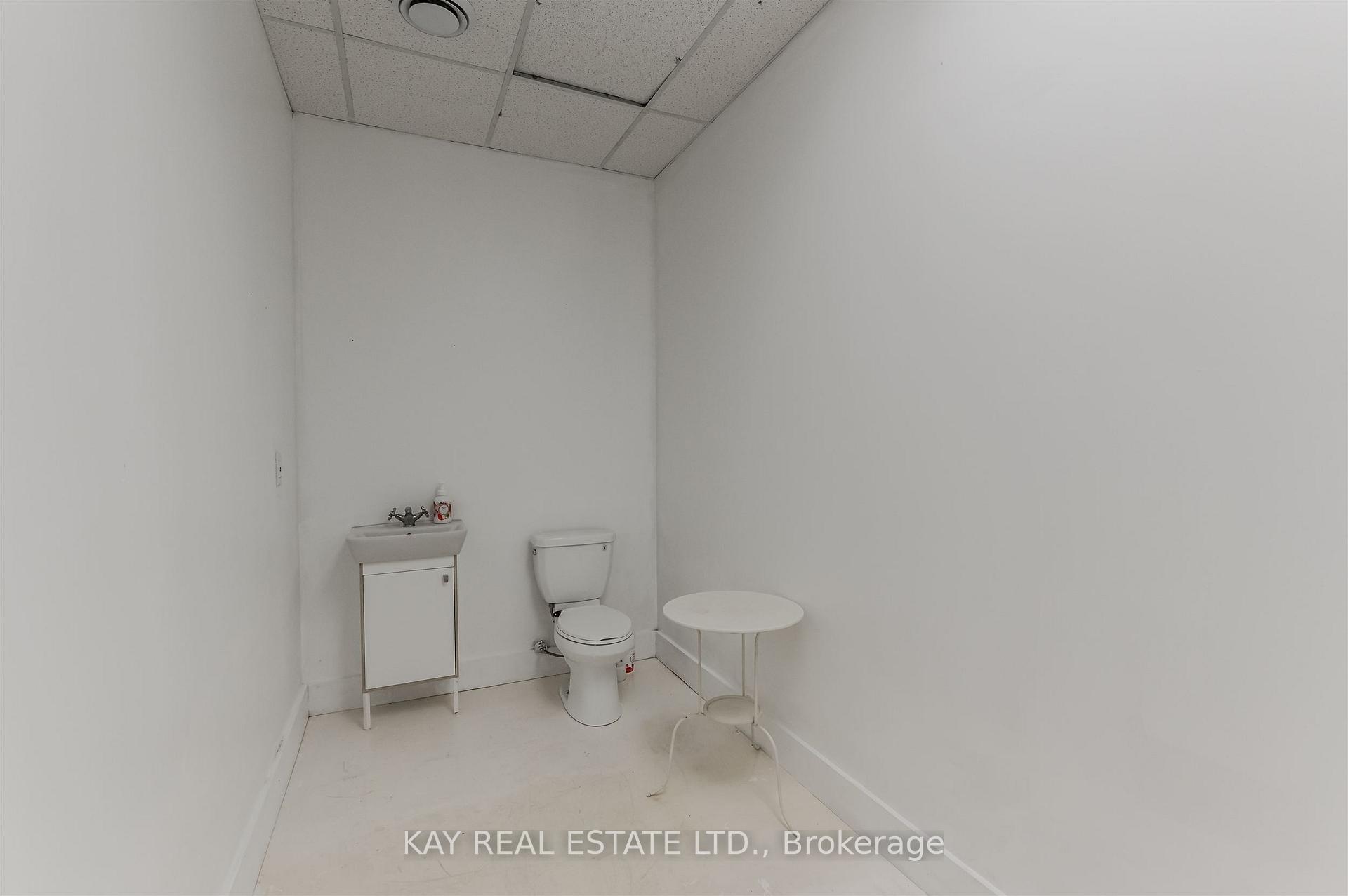Photo 27 of 1394 Gerrard Street E, Toronto, Greenwood-Coxwell — HOMEH