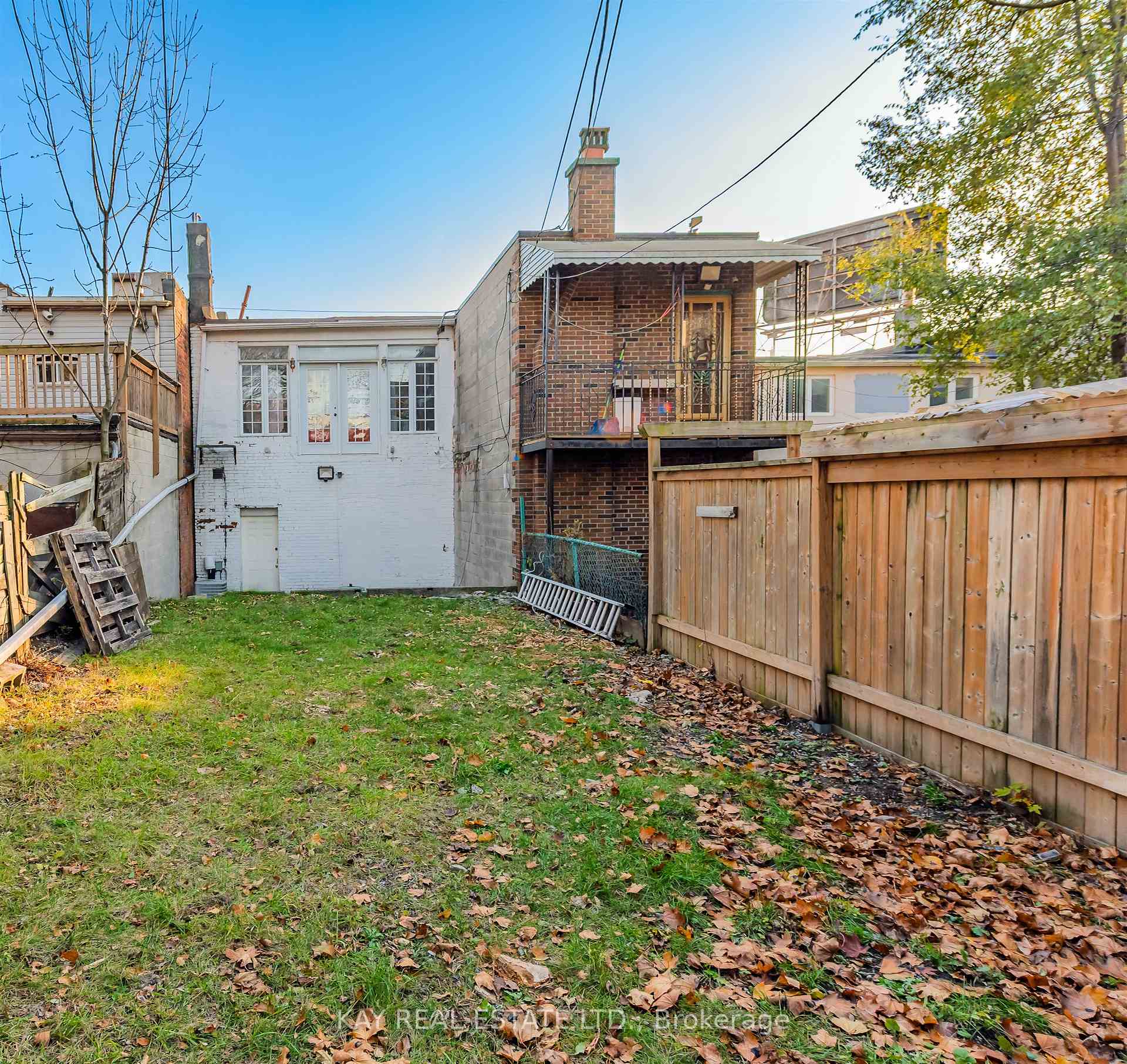 Photo 31 of 1394 Gerrard Street E, Toronto, Greenwood-Coxwell — HOMEH